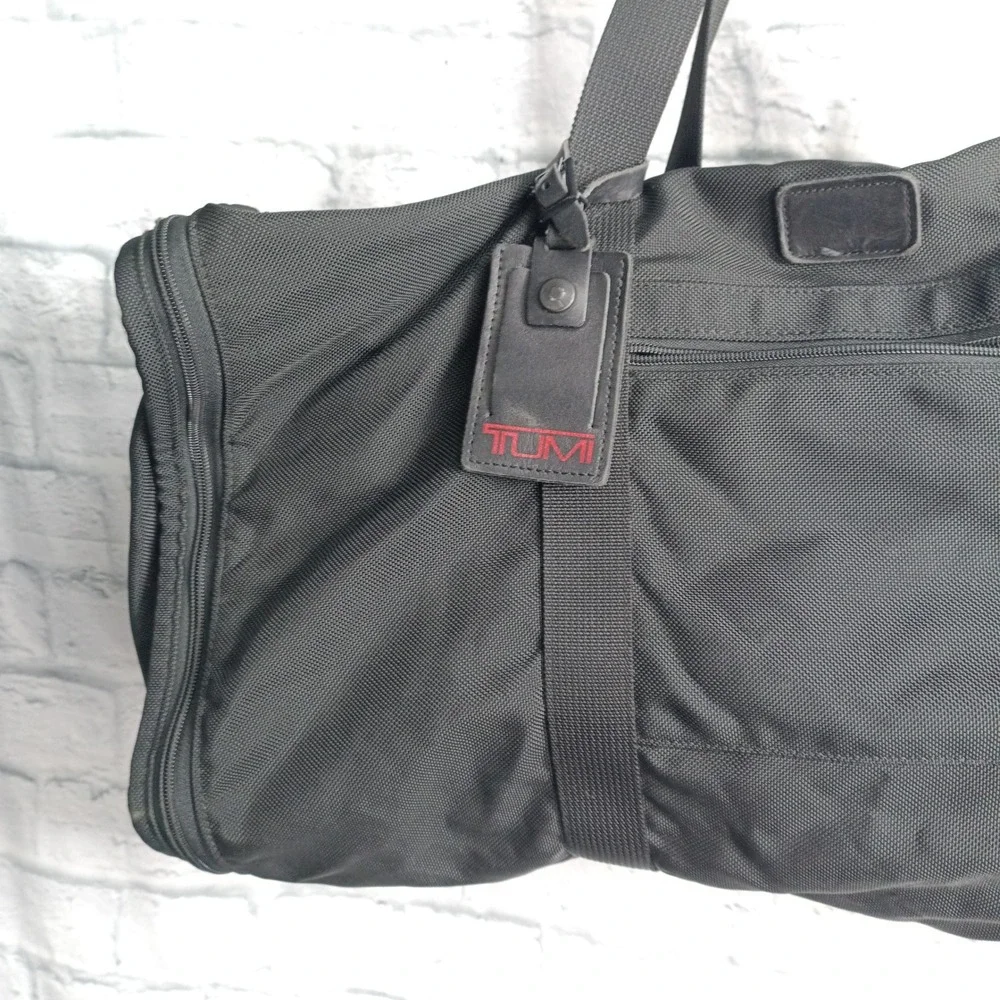 Tumi 269D3 Black Ballistic Nylon Expandable Duffel Travel Bag Weekender Luggage